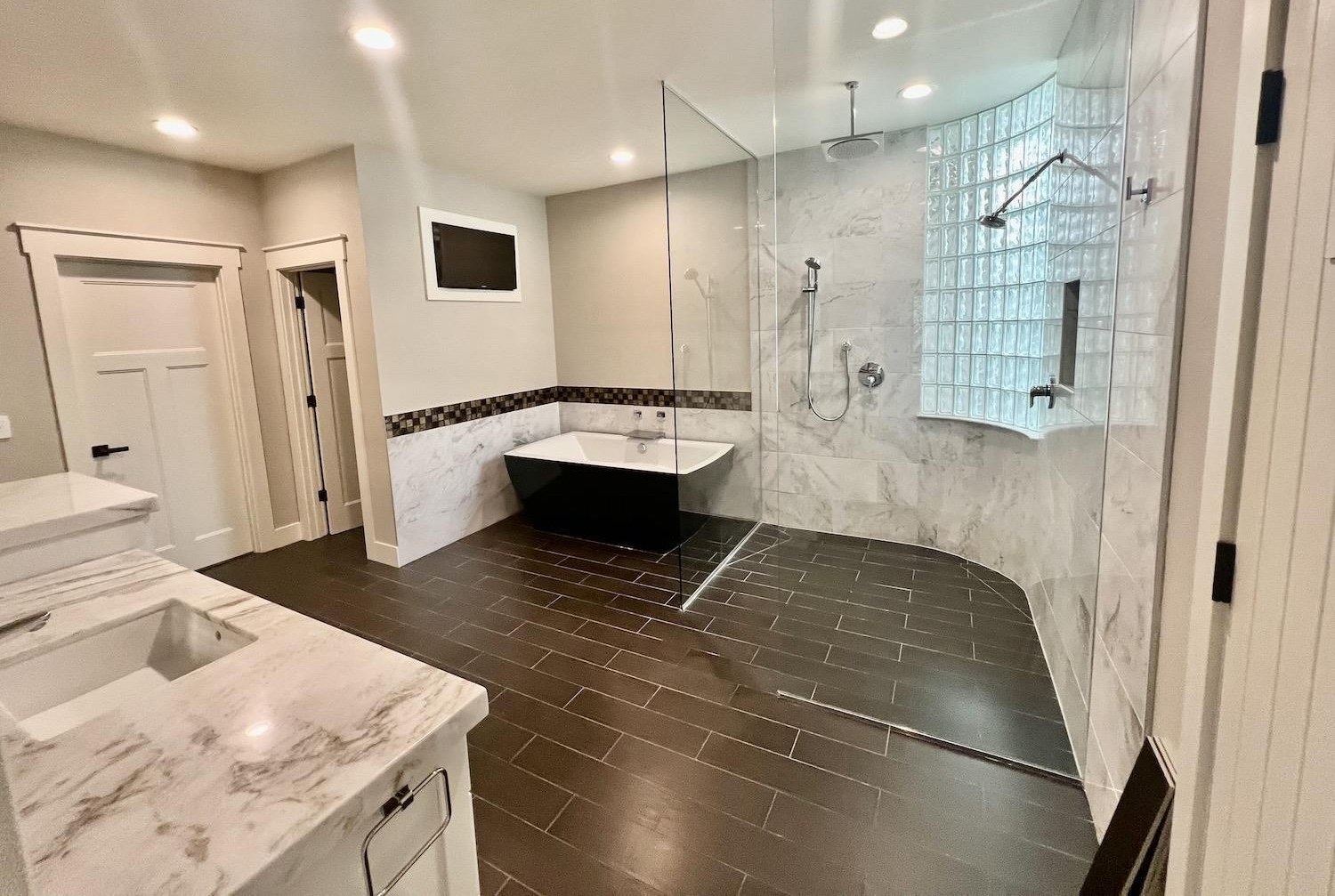 The primary bath before